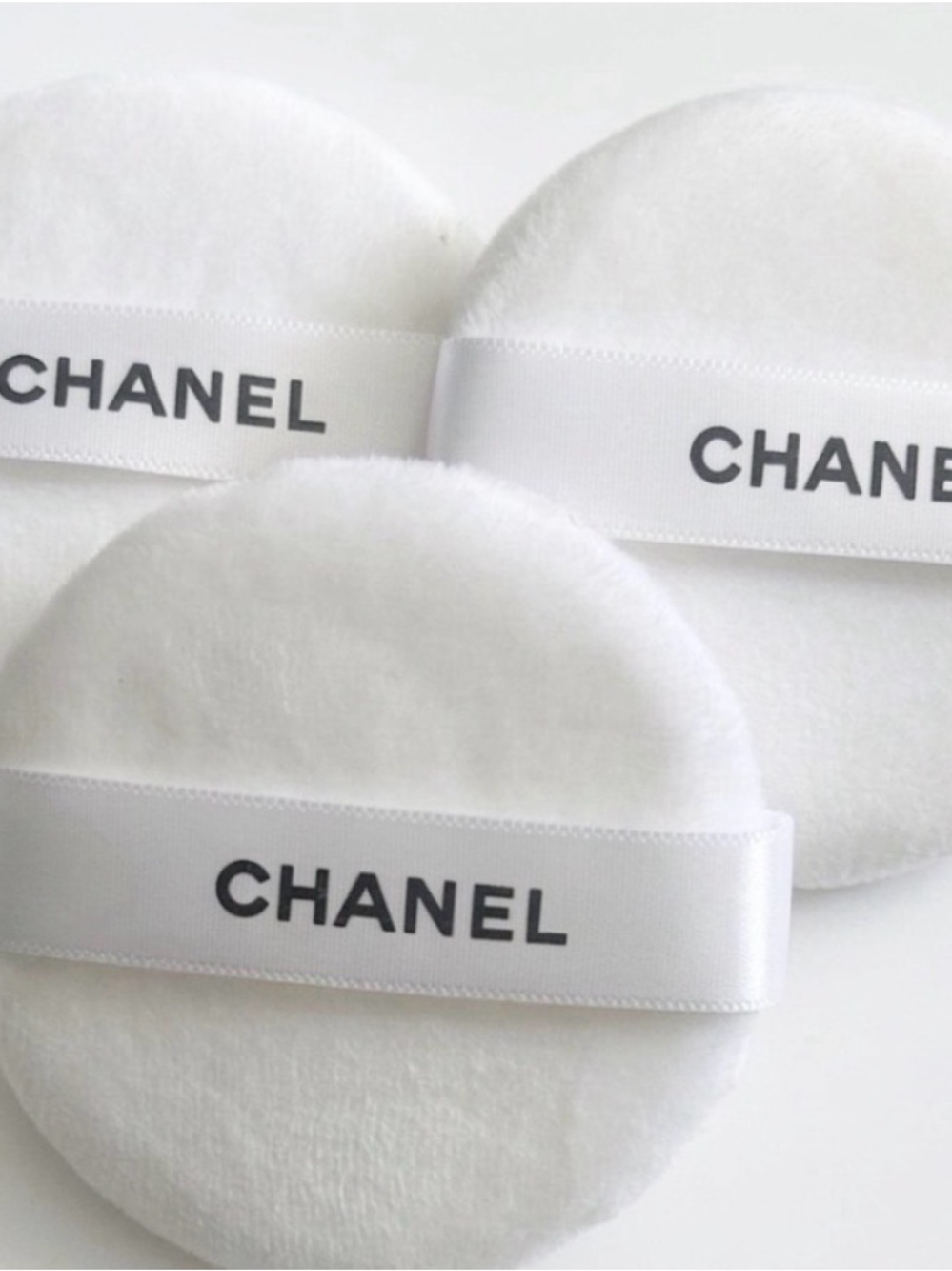 CHANEL Velour Powder Puff Set of 3 White Makeup Applicators